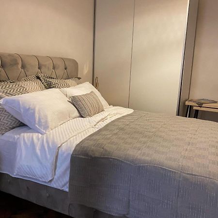 Apartments Park Zrinjevac ซาเกร็บ ภายนอก รูปภาพ